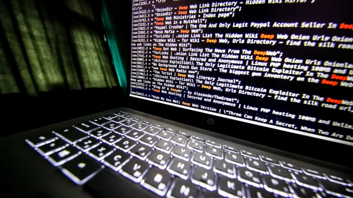 Украина начала гибридную войну. На фронте теперь все. Даны указания, что делать