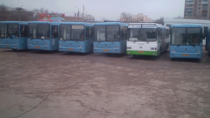 Самарские дачники пожаловались на нехватку автобусов: ходят редко и не по графику