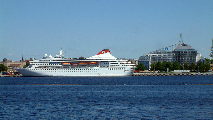 Паром из Турции не смог пришвартоваться в Сочи: нет разрешения