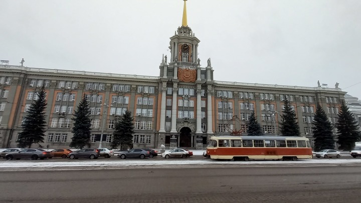 Жители Екатеринбурга снова могут обратиться в мэрию лично