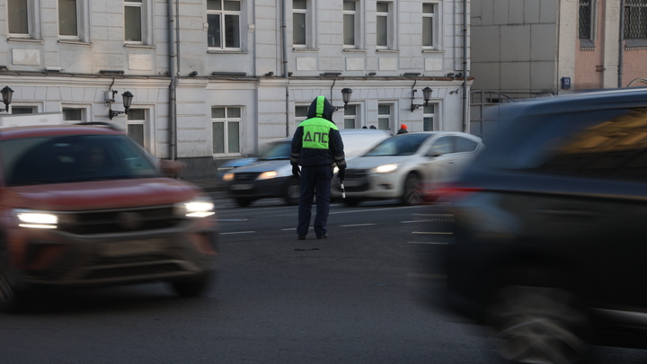 В Петербурге вводили план Перехват из-за Mercedes на дагестанских номерах: что произошло
