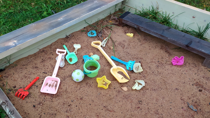 Дети с особенностями развития из Запорожской области получили помощь от молодогвардейцев