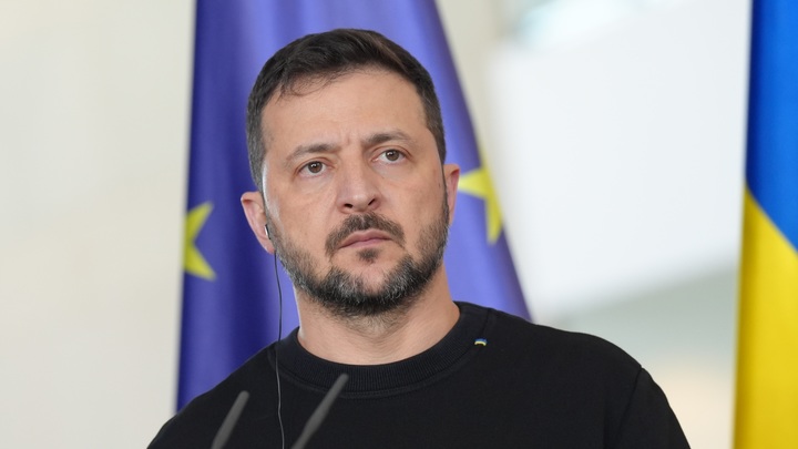 Зеленский начал свою пресс-конференцию сразу после Путина. Речь пошла о чувствительных вопросах