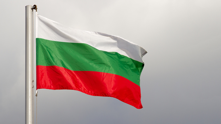 Посла России в Болгарии заблокировали в православном храме