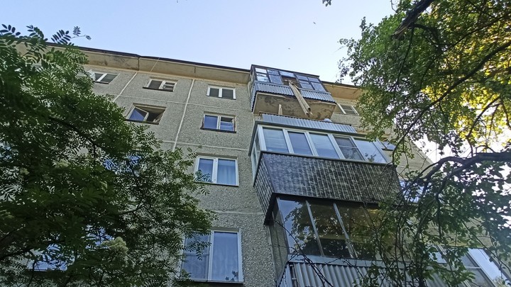 В Челябинской области пьяный вор вывалился с балкона на 5 этаже