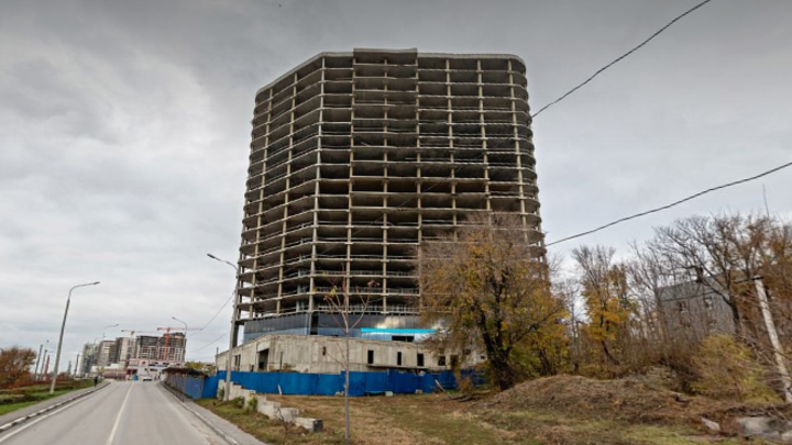 В Ростове на Гвардейской площади продают легендарный недострой за 800 миллионов рублей