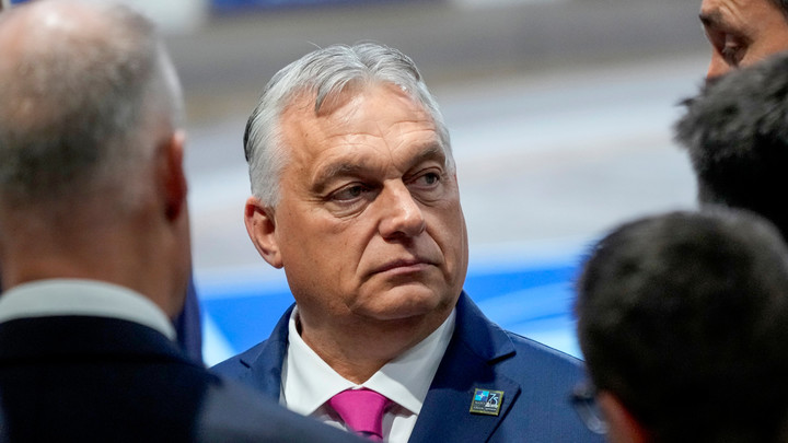 Венгрию наказали из-за мирной миссии Орбана: Ответка прилетела от Урсулы фон дер Ляйен