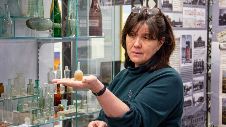 На раскопках в Екатеринбурге археологи нашли старинные ампулы с загадочной жидкостью