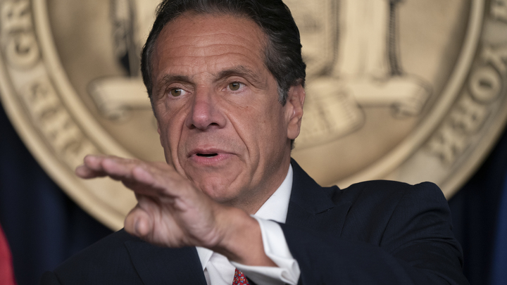 Скандал с домогательствами перечеркнул карьеру губернатора Нью-Йорка