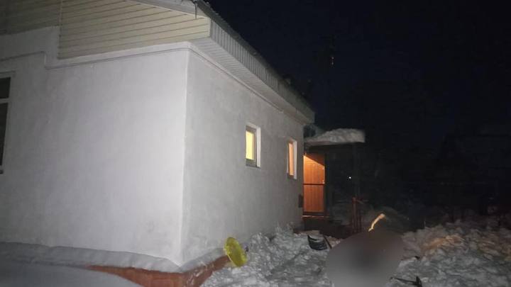 Сошедший с крыши снег убил 7-летнего мальчика в Калужской области