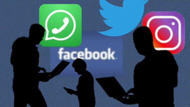 Лишиться не только работы, но и свободы: О чём лучше молчать в соцсетях