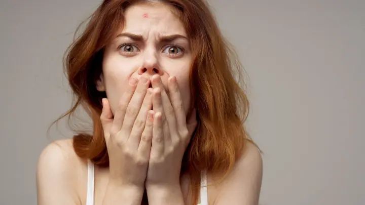 Гастроэнтеролог назвала неожиданные причины вздутия живота после праздников