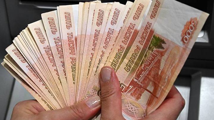 На Кубани сын директора школы получал зарплату, не работая