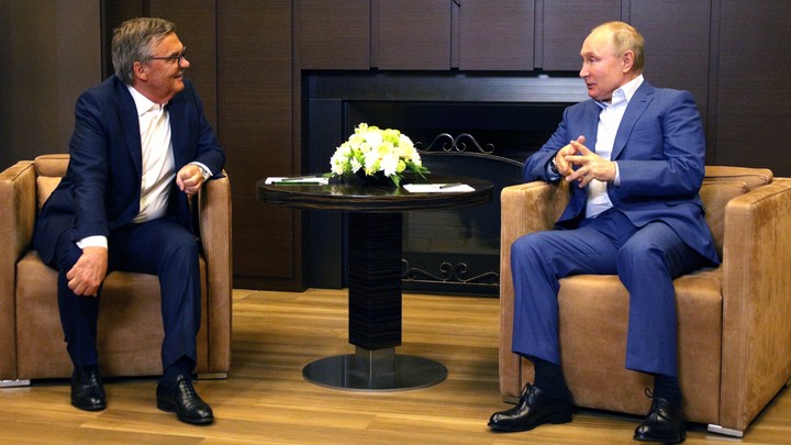Путин и Фазель обсудили строительство новой ледовой арены в Новосибирске