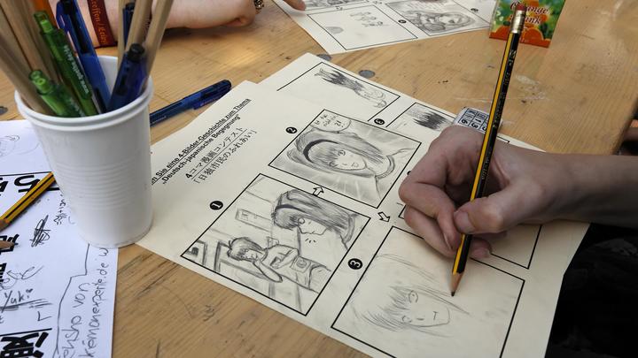 Почему только три фломастера? Русская девушка напугала пожилую японку