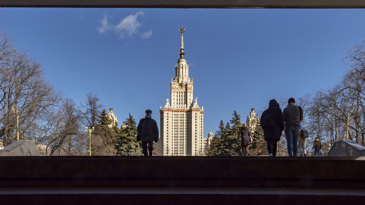 Пожар в МГУ: эвакуация из общежития, подробности ЧП