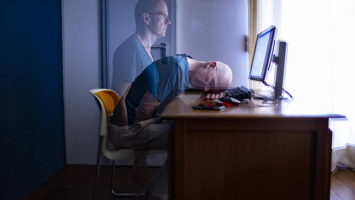 Если не радуют ни сон, ни отпуск: Психотерапевт указал на болезнь многих горожан