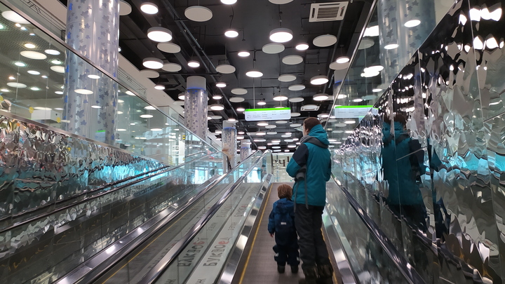 В Новосибирске эвакуировали посетителей из торгового центра Аура