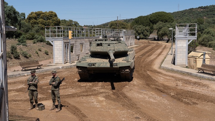 Русские соколы отправили первый Leopard на дно болота под Херсоном