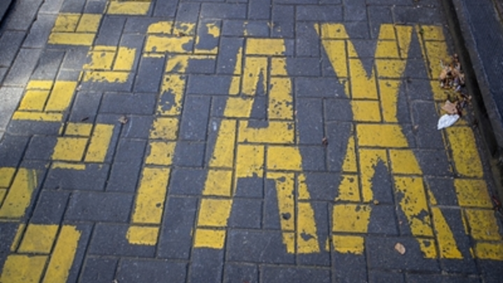 Мигранты-таксисты открыли сезон охоты на русских девочек