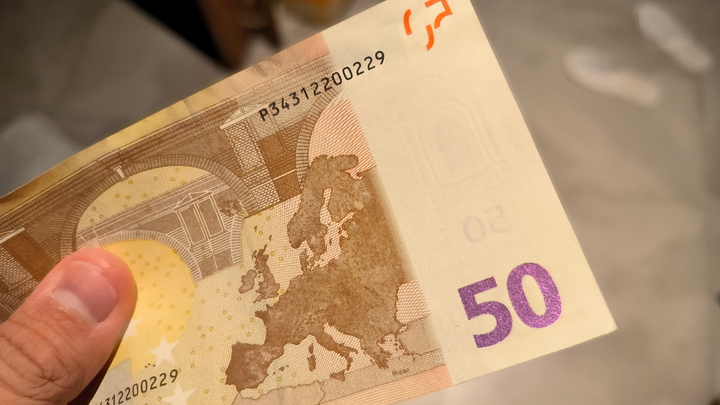 Инфляция в Молдавии снизилась до 9,7% после пика в июле