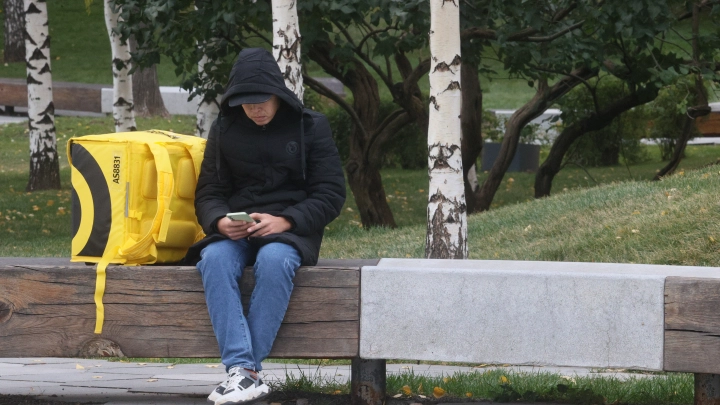 Холодное лето 2025-го: Эксперт нашёл объяснение дождям и отсутствию жары