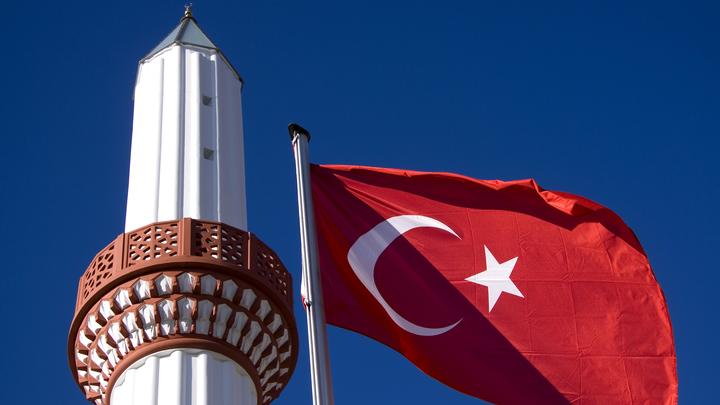 В Турции едва не линчевали солдата США: Американца еле отбили