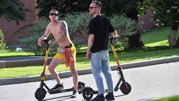 В Черновском районе Читы подростки угнали из торгового центра четыре самоката