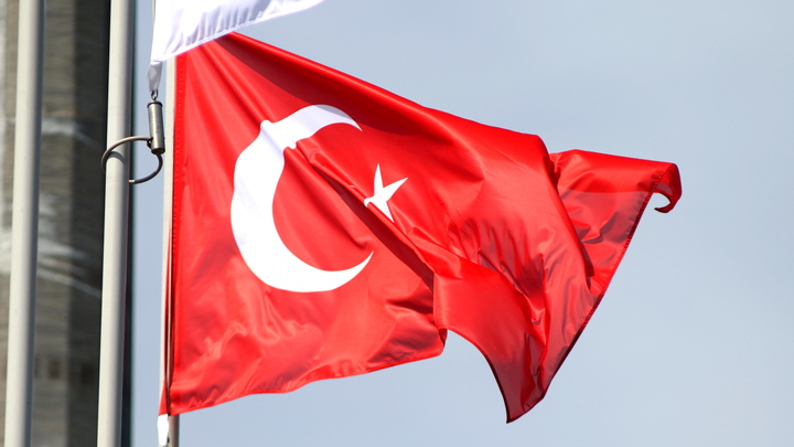 Почему русских попросили не ехать в Турцию в ближайшее время