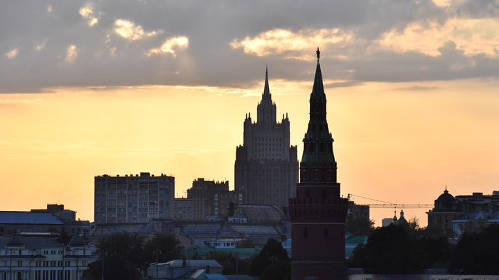 Россия попала в расставленные ловушки. Следующий шаг - освободиться