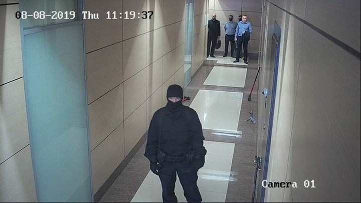 Обыски ведутся у бывшего директора Агентства госуслуг Молдовы