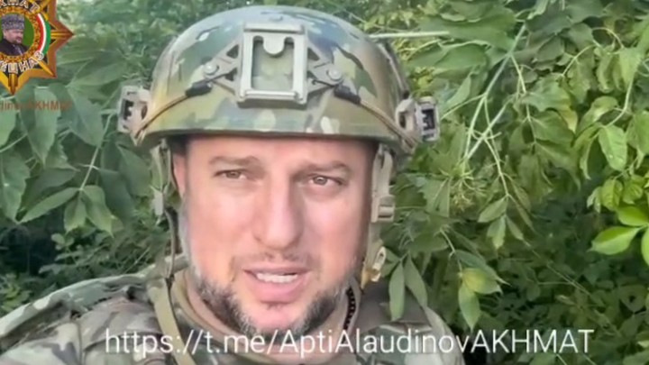 Командир «Ахмата» Алаудинов опроверг фейковые вбросы о пленных чеченцах