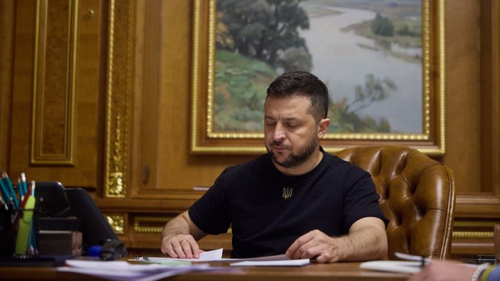 Крым готов встретить Зеленского.Трёхразовое питание обеспечим, - пообещали в парламенте