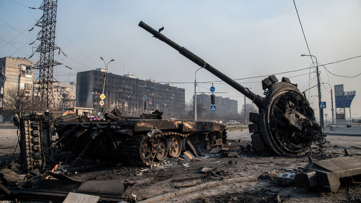 В Мариуполе сдались в плен более двухсот украинских морских пехотинцев