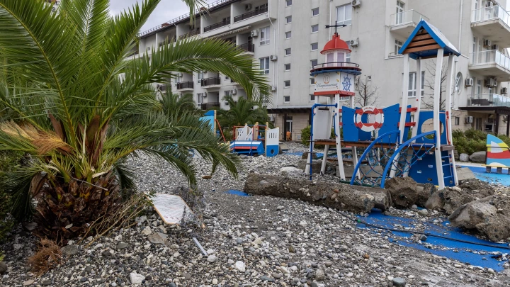 Русские туристы застряли на Филиппинах из-за бушующего тайфуна «Калмаеги»