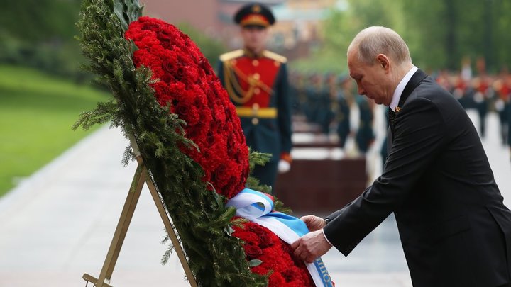 Профессор ВШЭ поддержал Силуанова: Армию нужно сократить, а потом вставать с колен