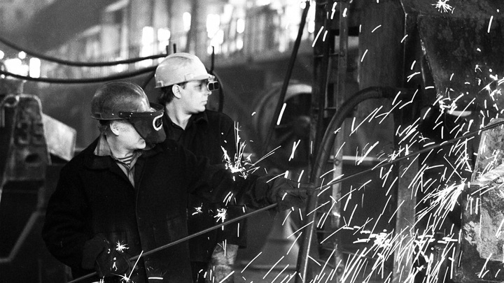 Шестидневная рабочая неделя: В России нашли спасение от санкций?