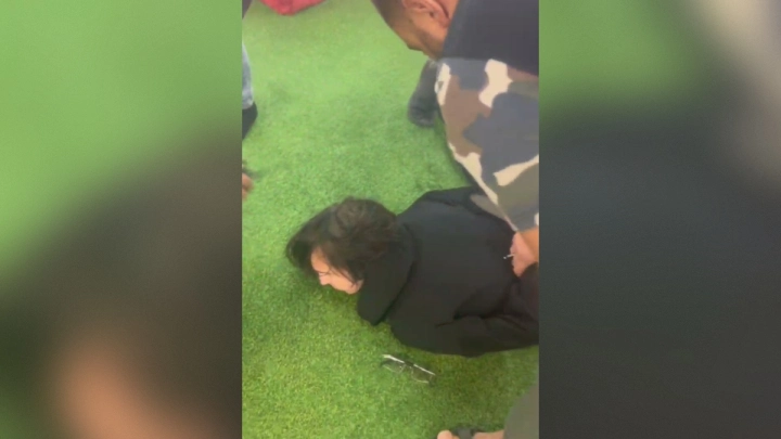Напавший с мачете на посетителей ТЦ в Краснодаре -19-летний парень из многодетной семьи