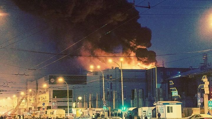 Доставлен под конвоем в Россию: Польша выдала скрывавшегося совладельца ТЦ Зимняя вишня