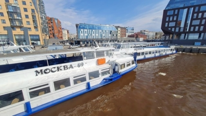 В Архангельске из-за погоды отменили теплоходы 7 октября