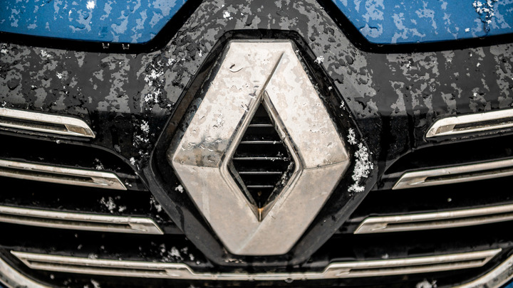 Renault поддался давлению Запада: Деятельность на заводе в Москве приостановлена