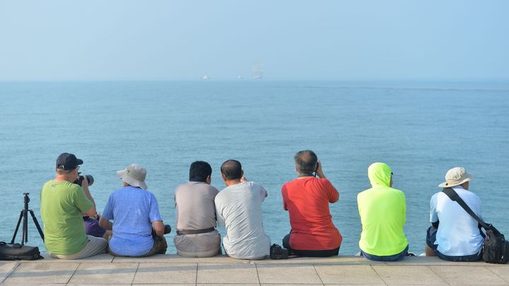 Из-за шторма у берегов Турции сухогруз сломался пополам