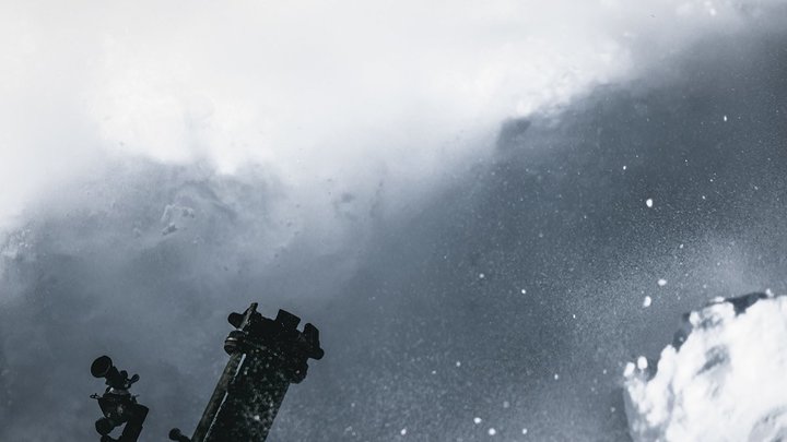 Российские морпехи спустили две лавины на Камчатке - в ход пошли Сани