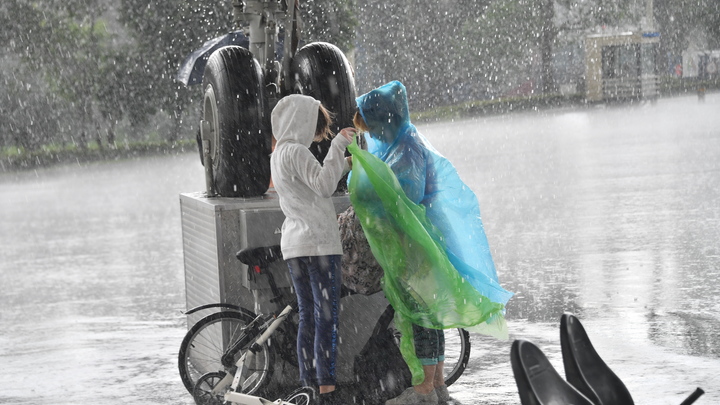 Ливни с грозой и градом пройдут в Краснодарском крае