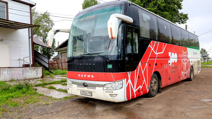 На трассе в Пермском крае сгорел дотла рейсовый автобус