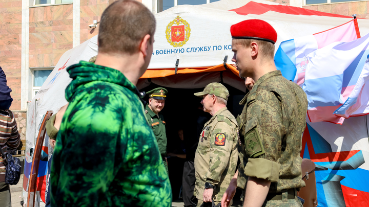 Свердловские власти увеличили сумму единовременной выплаты военнослужащим-контрактникам