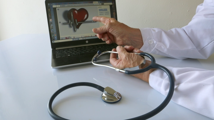 Новосибирские учёные разработали метод лечения аритмии при помощи облучения