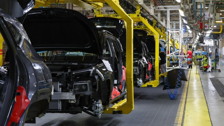 Экономика России заработала с пинка: Загадка успеха разгадана. Западные друзья кусают локти