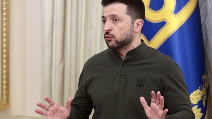 Цеков: Зеленский отчаянно пытается делать вид, что владеет ситуацией