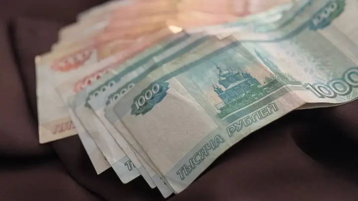 Новогодний сюрприз от Минтруда: кого ждут две пенсии в декабре